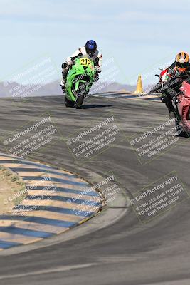 media/Nov-16-2025-Race Pace (Sun) [[8c5fa54630]]/Verified Riders/1-Turns 9 and 10 (925am)/